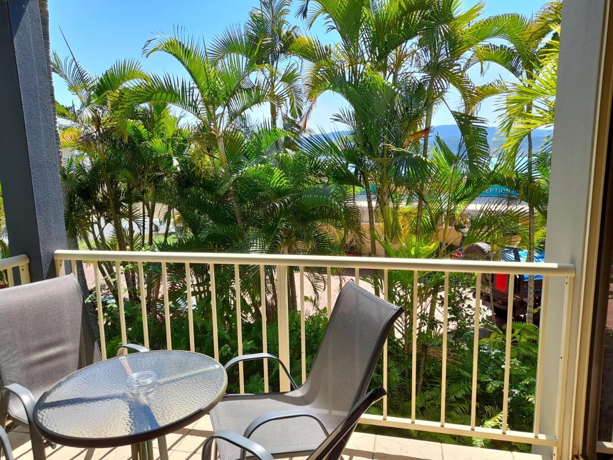 Airlie Apartments Airlie Beach Exterior photo