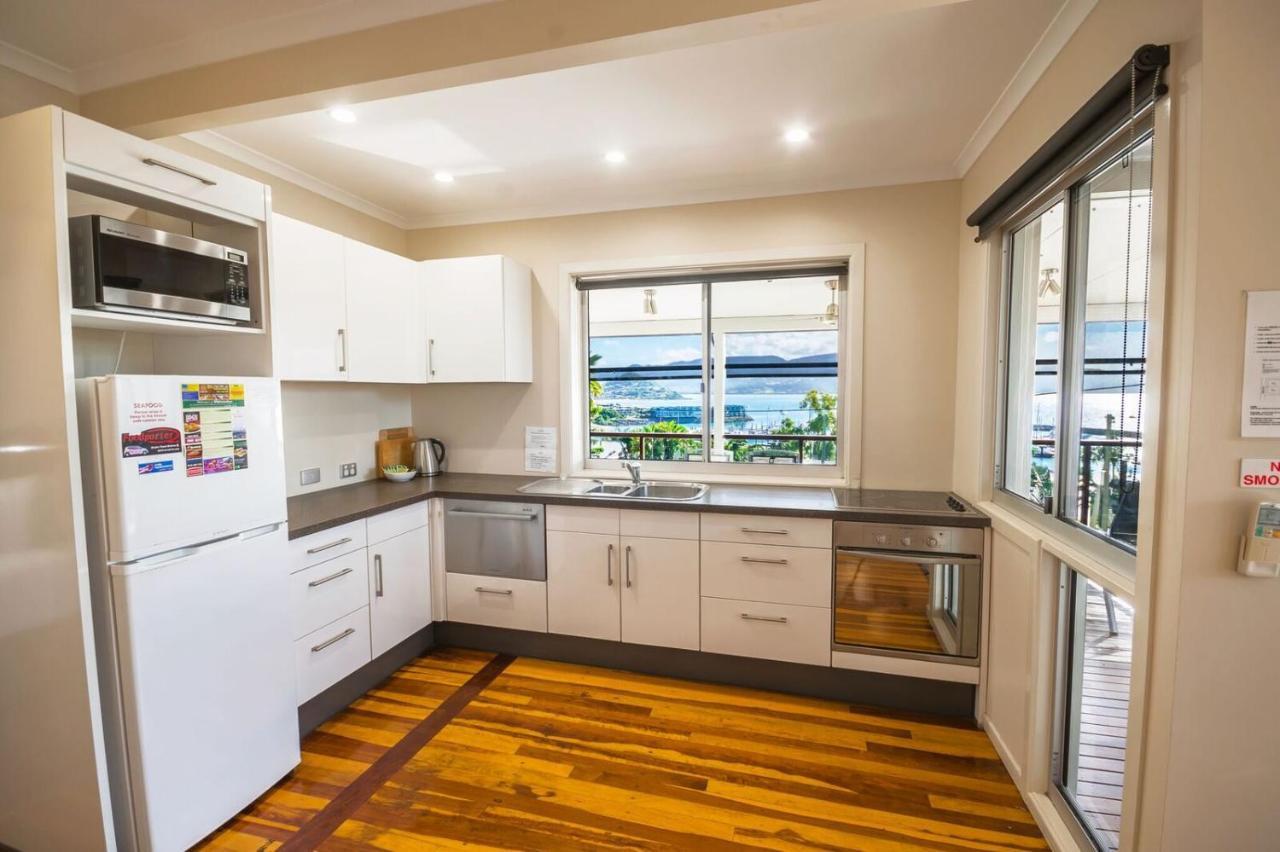 Airlie Apartments Airlie Beach Exterior photo