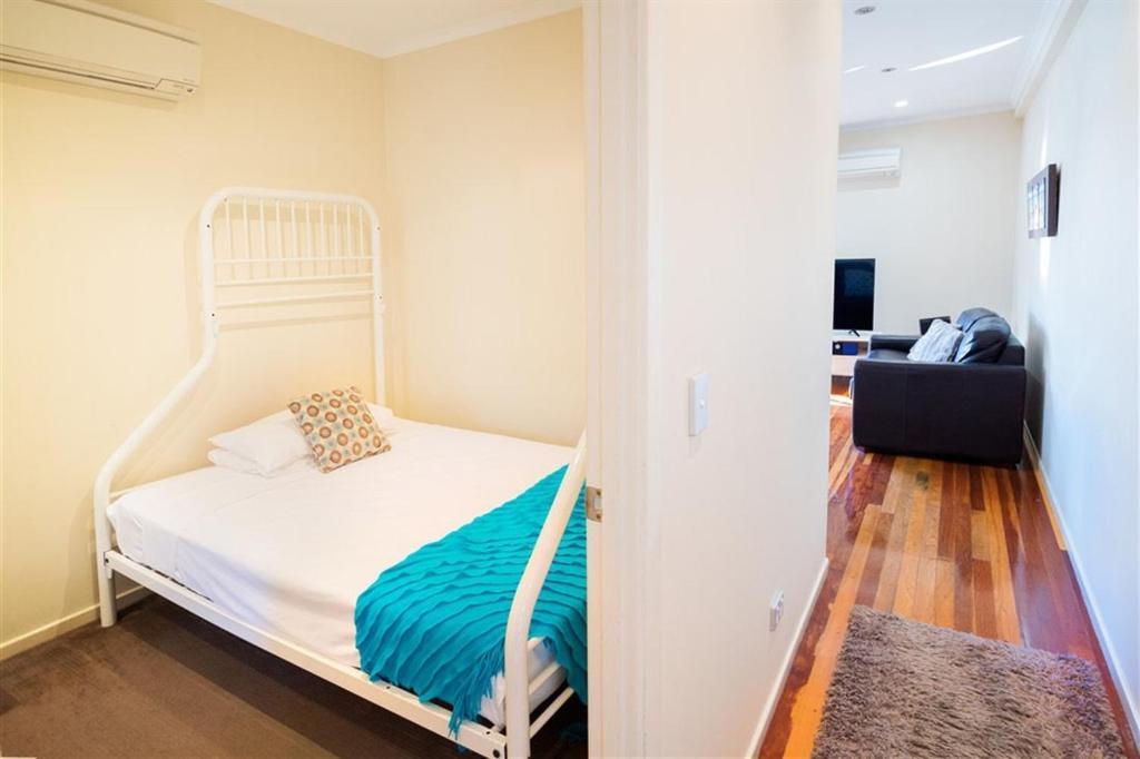 Airlie Apartments Airlie Beach Exterior photo
