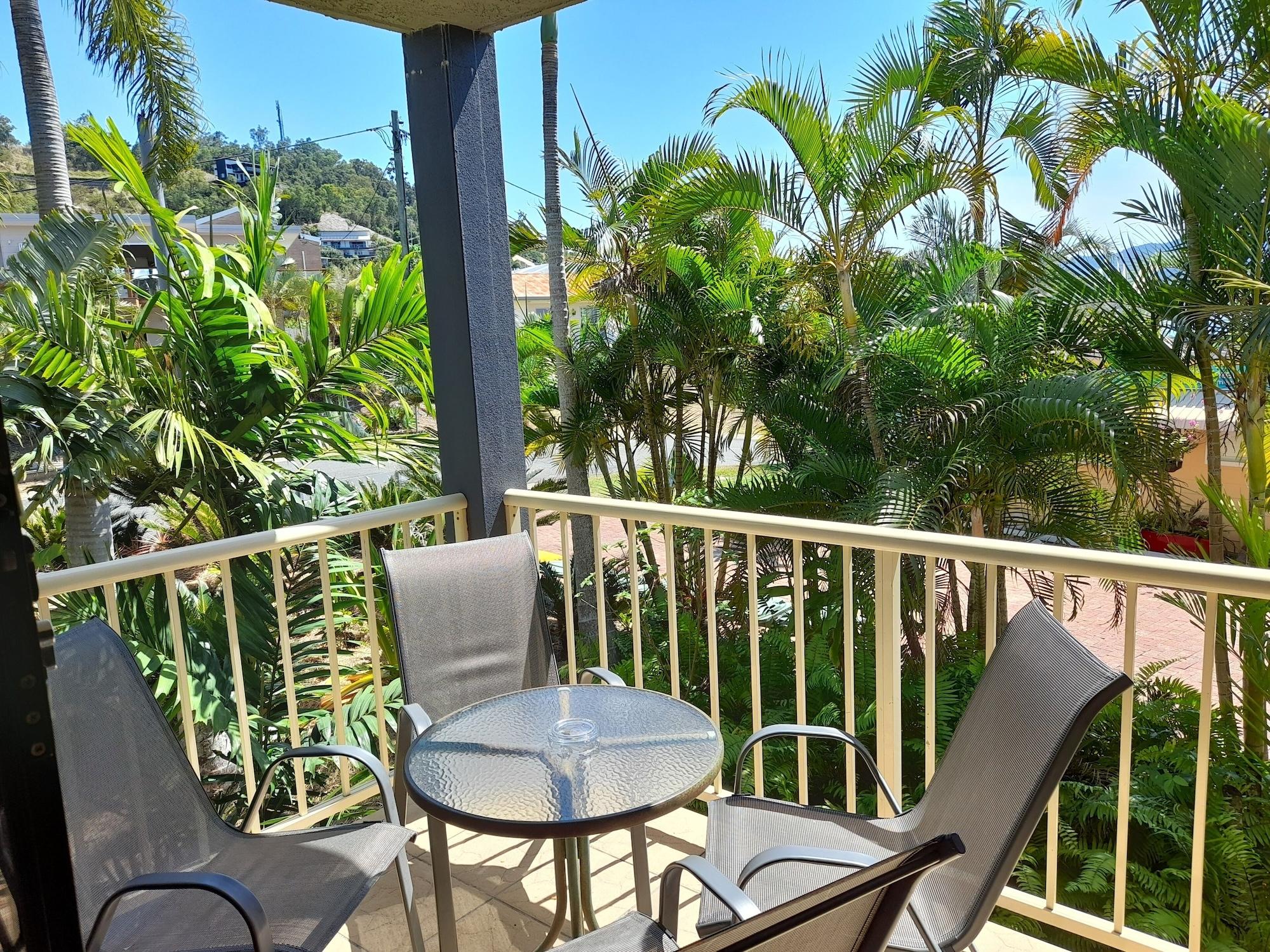 Airlie Apartments Airlie Beach Exterior photo