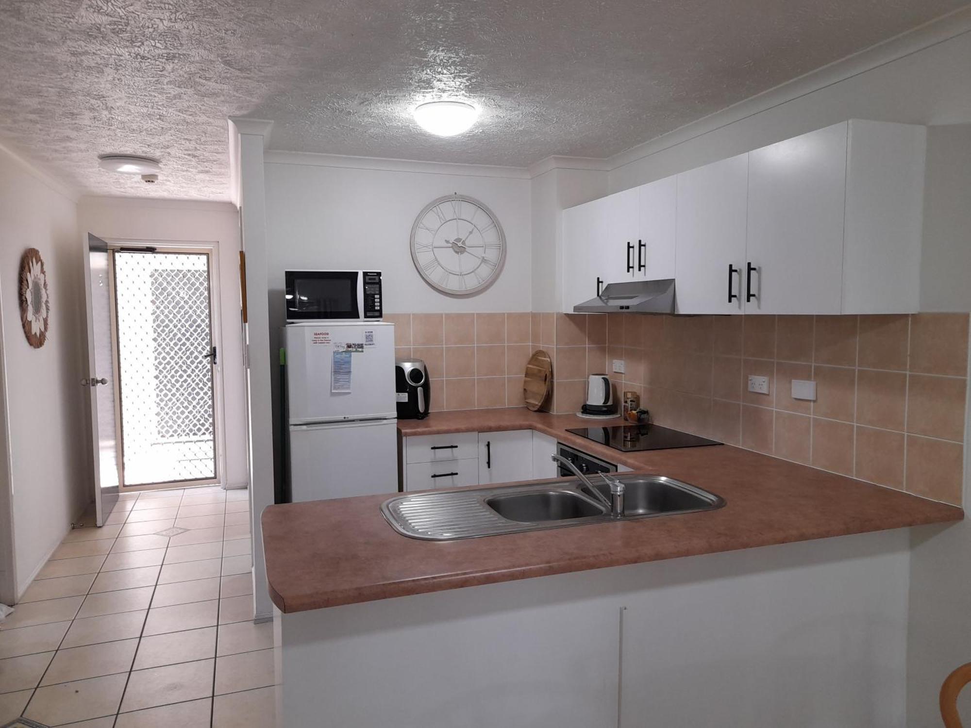 Airlie Apartments Airlie Beach Exterior photo