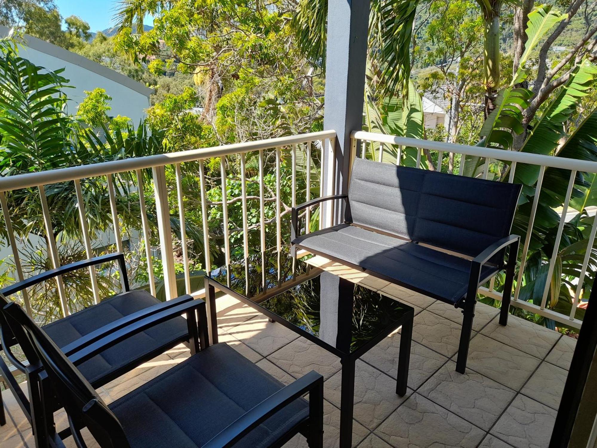 Airlie Apartments Airlie Beach Exterior photo